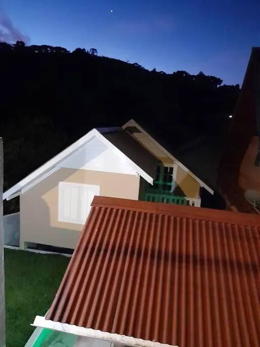 فيلا Casa Cerejeiras Campos do Jordão 0*,